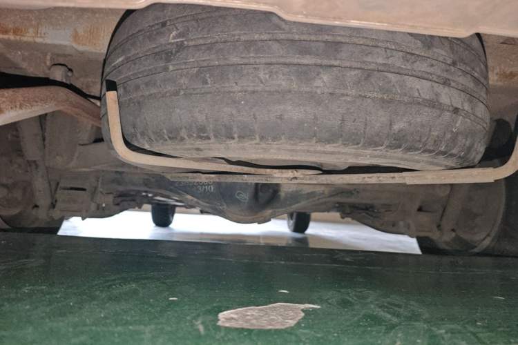 Used Wuling Hongguang 2014 1.5L S Luxury Model Chassis Rear