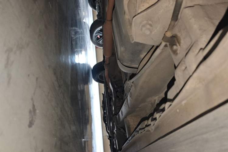 Used Wuling Hongguang 2014 1.5L S Luxury Model Chassis Rear Right