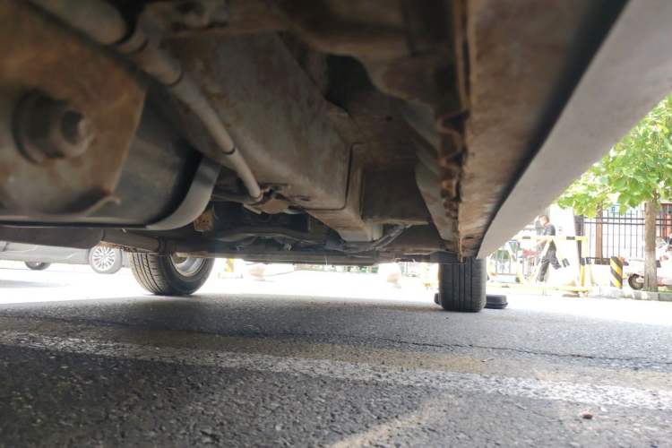 Used Wuling Hongguang 2014 1.5L S Luxury Model Chassis Rear Right