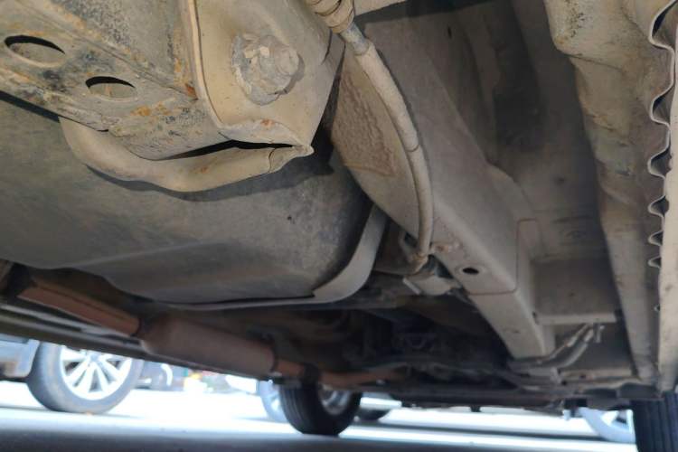 Used Wuling Hongguang 2014 1.5L S Comfort Model Chassis Rear Right