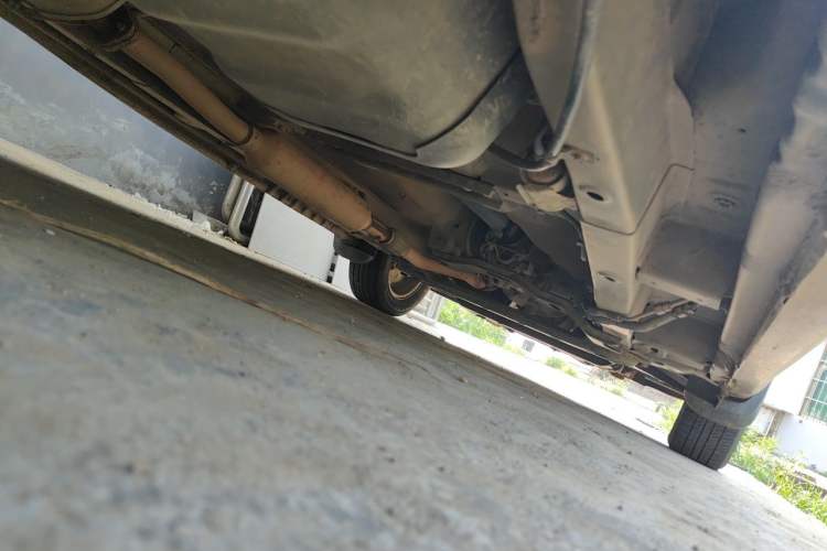 Used Wuling Hongguang 2014 1.5L S Standard Version Chassis Rear Right