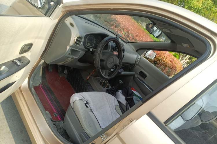 Used Wuling Hongguang 2014 1.2L Base Model China IV Driver Seat
