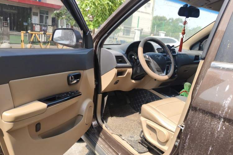 Used Wuling Hongguang 2014 1.5L S Luxury Model Driver Seat