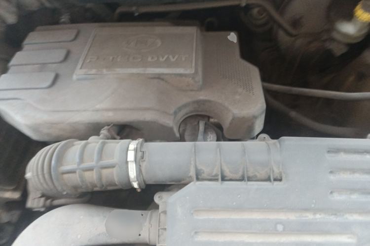 Used Wuling Hongguang 2014 1.5L S Comfort Model Engine Bay