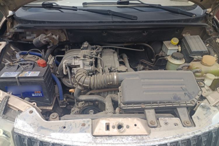 Used Wuling Hongguang 2014 1.2L Standard Model China IV Engine Bay