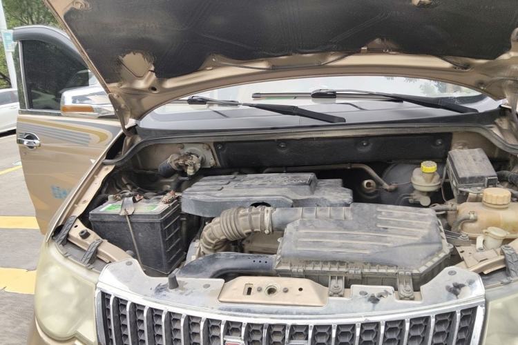 Used Wuling Hongguang 2014 1.5L Base Version Engine Bay