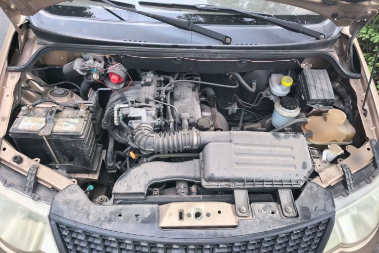 Used Wuling Hongguang 2014 1.2L Base Model China IV Engine Bay