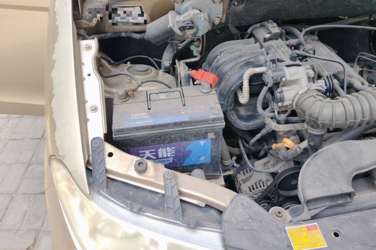 Used Wuling Hongguang 2014 1.2L Base Model China IV Engine Bay Right
