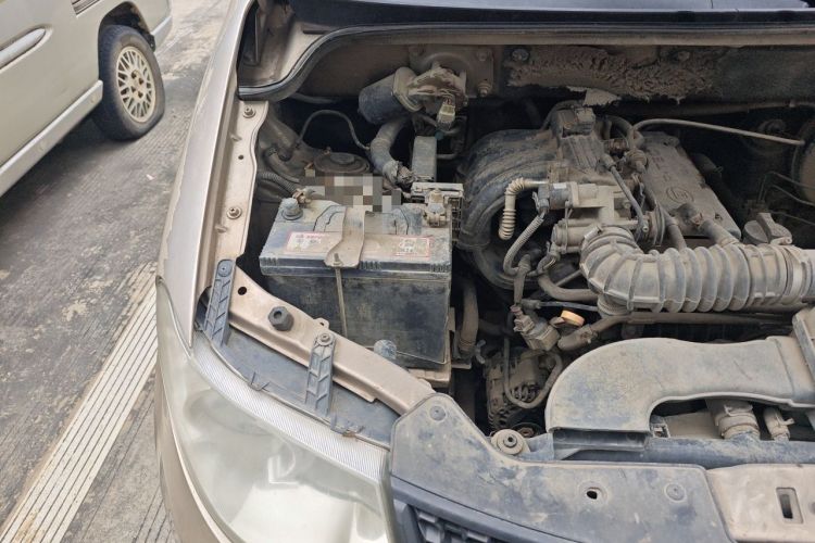 Used Wuling Hongguang 2014 1.2L Base Model China IV Engine Bay Right