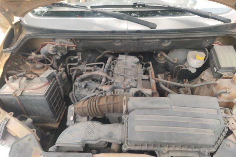 Used Wuling Hongguang 2014 1.5L S Comfort Model Engine Bay