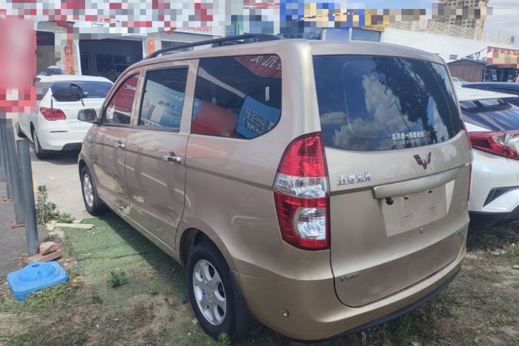 Used Wuling Hongguang 2014 1.5L Standard Version Exterior 2