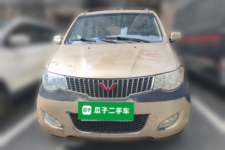 Used Wuling Hongguang 2014 1.5L Standard Version Front