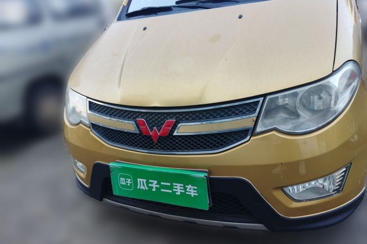 Used Wuling Hongguang 2014 1.5L S Comfort Model Front