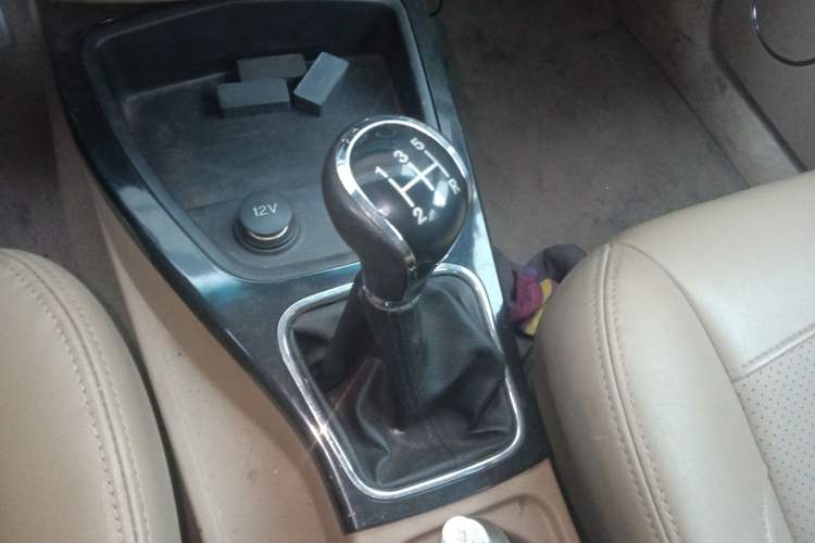 Used Wuling Hongguang 2014 1.5L S Comfort Model Gear Lever