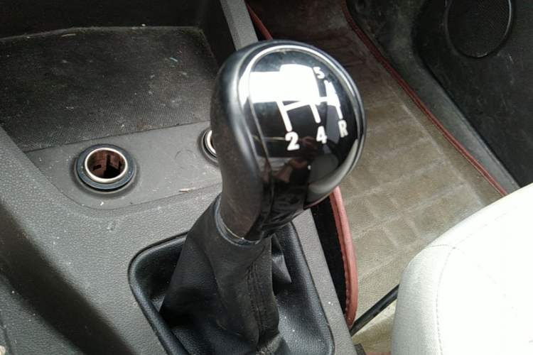 Used Wuling Hongguang 2014 1.2L Base Model China IV Gear Lever
