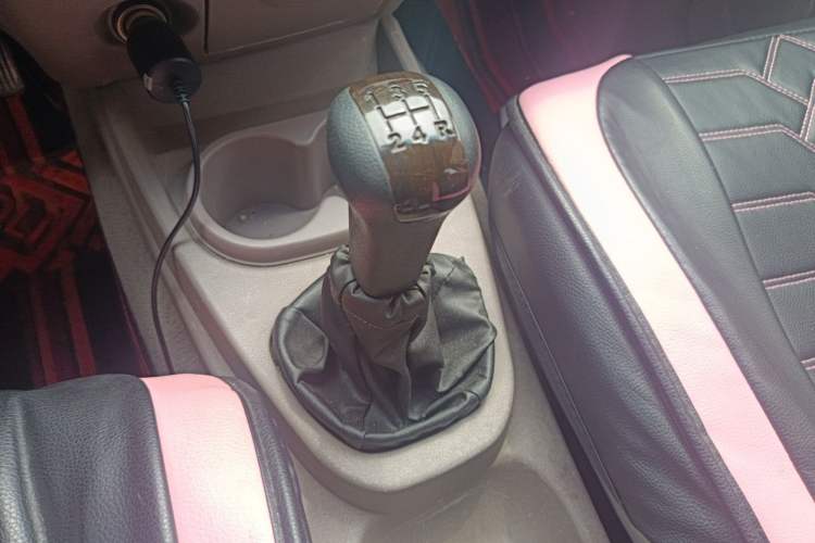 Used Wuling Hongguang 2014 1.2L Standard Model China IV Gear Lever