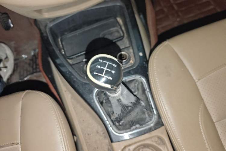Used Wuling Hongguang 2014 1.5L S Luxury Model Gear Lever