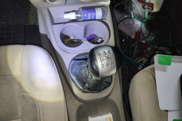 Used Wuling Hongguang 2014 1.2L Standard Model China IV Gear Lever