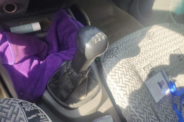 Used Wuling Hongguang 2014 1.2L Base Model China IV Gear Lever