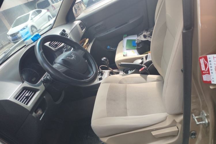 Used Wuling Hongguang 2014 1.5L Standard Version Left Front Seat