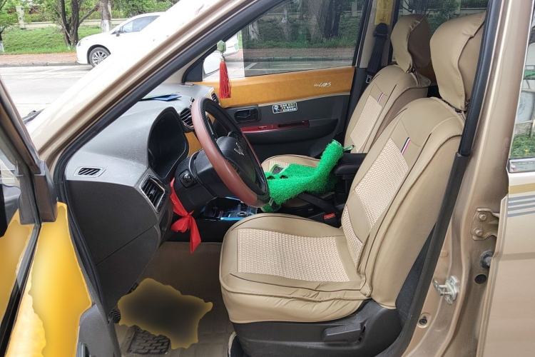 Used Wuling Hongguang 2014 1.5L Base Version Left Front Seat