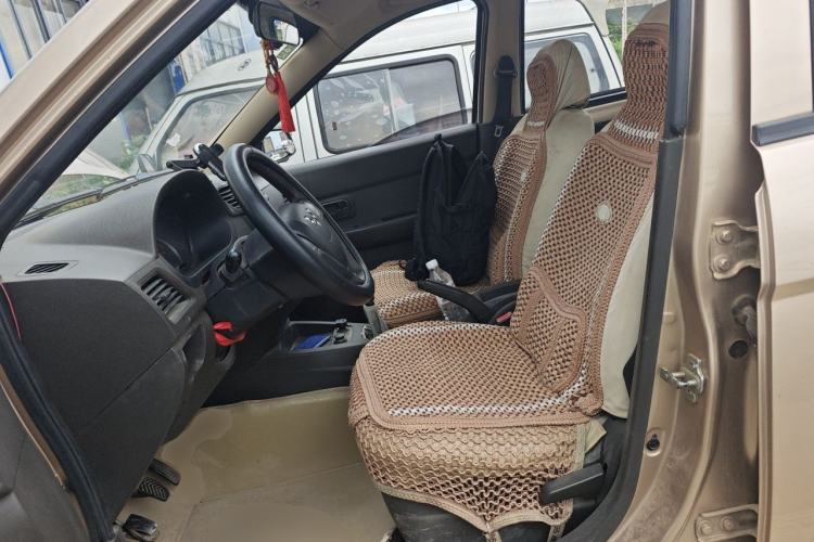 Used Wuling Hongguang 2014 1.2L Base Model China IV Left Front Seat