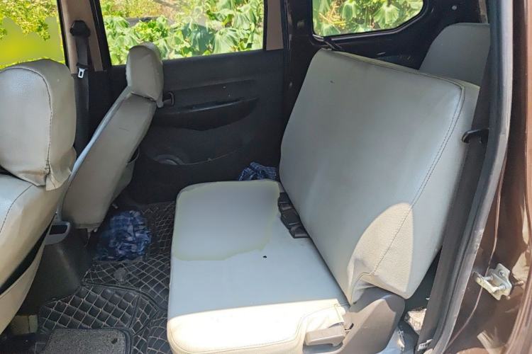 Used Wuling Hongguang 2014 1.2L S Standard Version China IV Standard Left Rear Seat