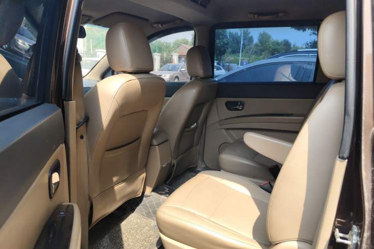 Used Wuling Hongguang 2014 1.5L S Luxury Model Left Rear Seat