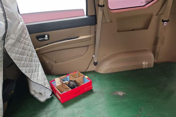 Used Wuling Hongguang 2014 1.5L S Luxury Model Left Rear Seat