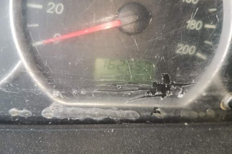 Used Wuling Hongguang 2014 1.2L Standard Model China IV Odometer Close Up