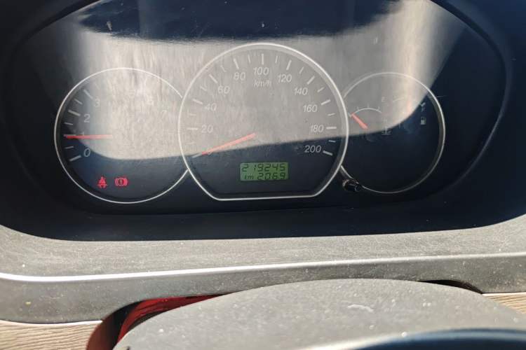 Used Wuling Hongguang 2014 1.2L S Standard Version China IV Standard Odometer Close Up
