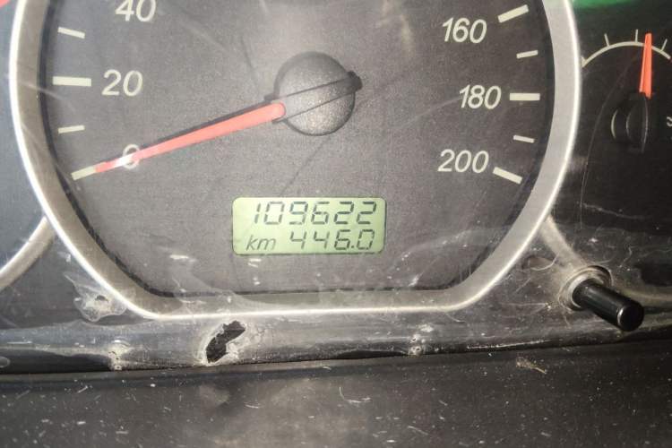 Used Wuling Hongguang 2014 1.5L Base Version Odometer Close Up