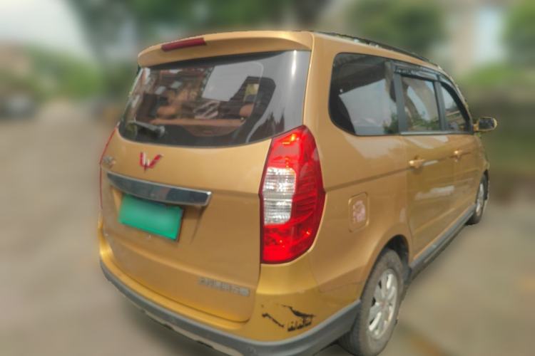 Used Wuling Hongguang 2014 1.5L S Comfort Model Rear Right 45 Deg