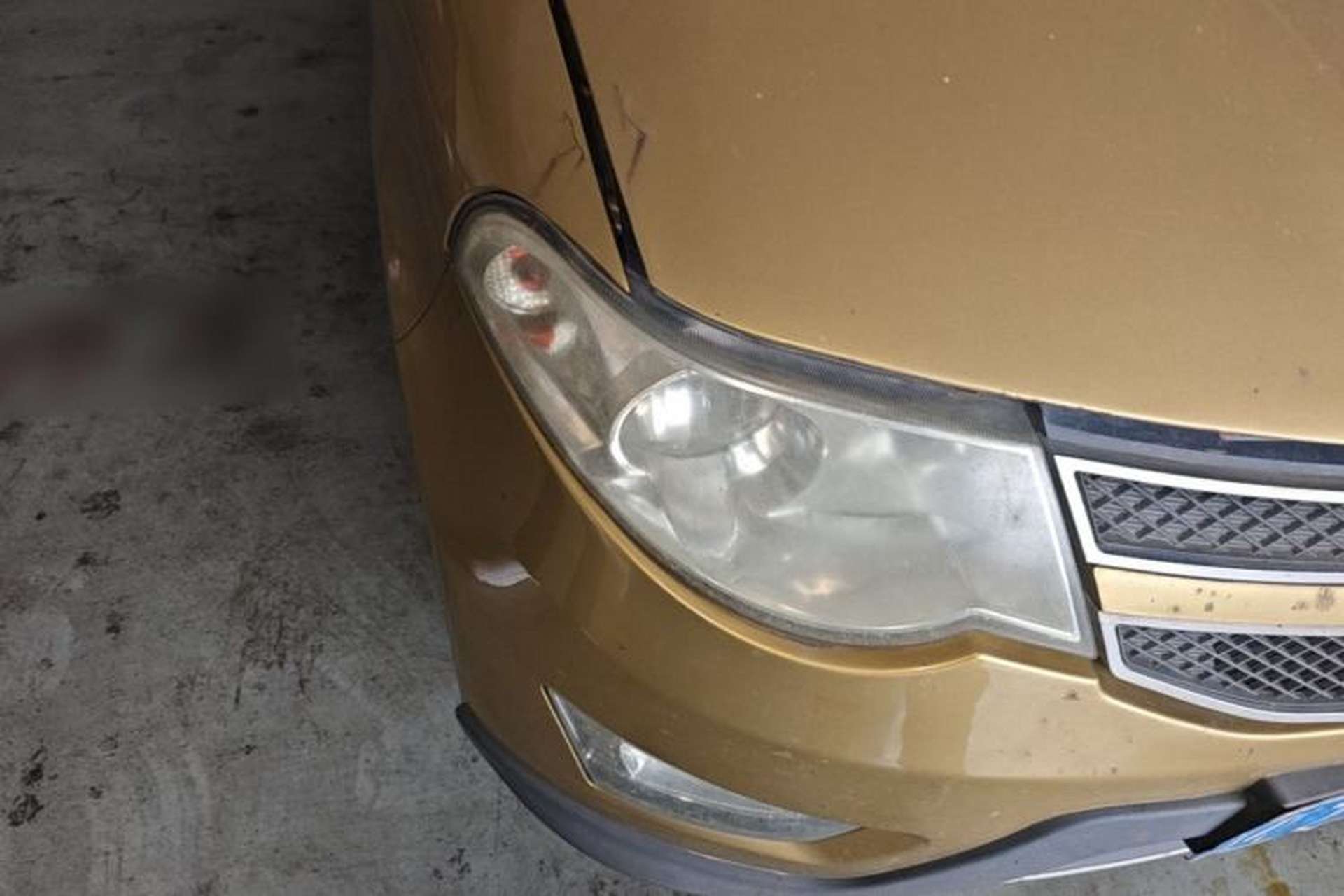 Used Wuling Hongguang 2014 1.5L S Luxury Model Right Front Headlight