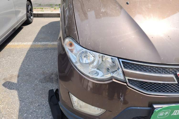 Used Wuling Hongguang 2014 1.5L S Luxury Model Right Front Headlight