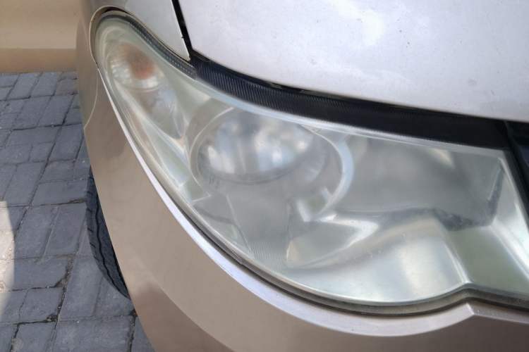 Used Wuling Hongguang 2014 1.2L Base Model China IV Right Front Headlight