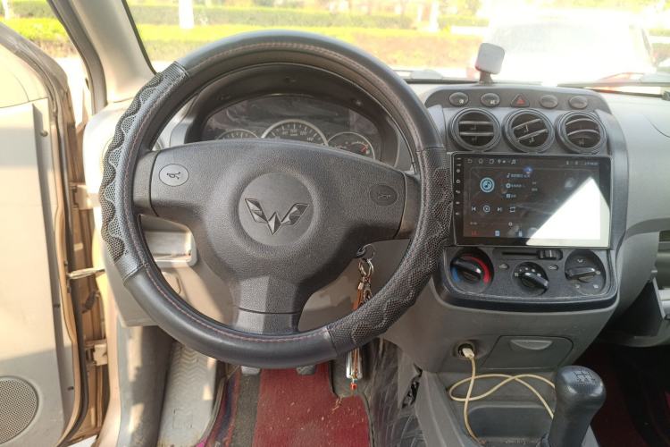 Used Wuling Hongguang 2014 1.2L Base Model China IV Steering Wheel