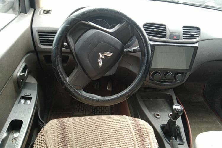 Used Wuling Hongguang 2014 1.2L Base Model China IV Steering Wheel