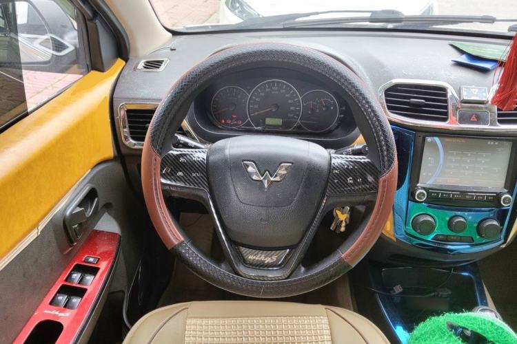 Used Wuling Hongguang 2014 1.5L Base Version Steering Wheel