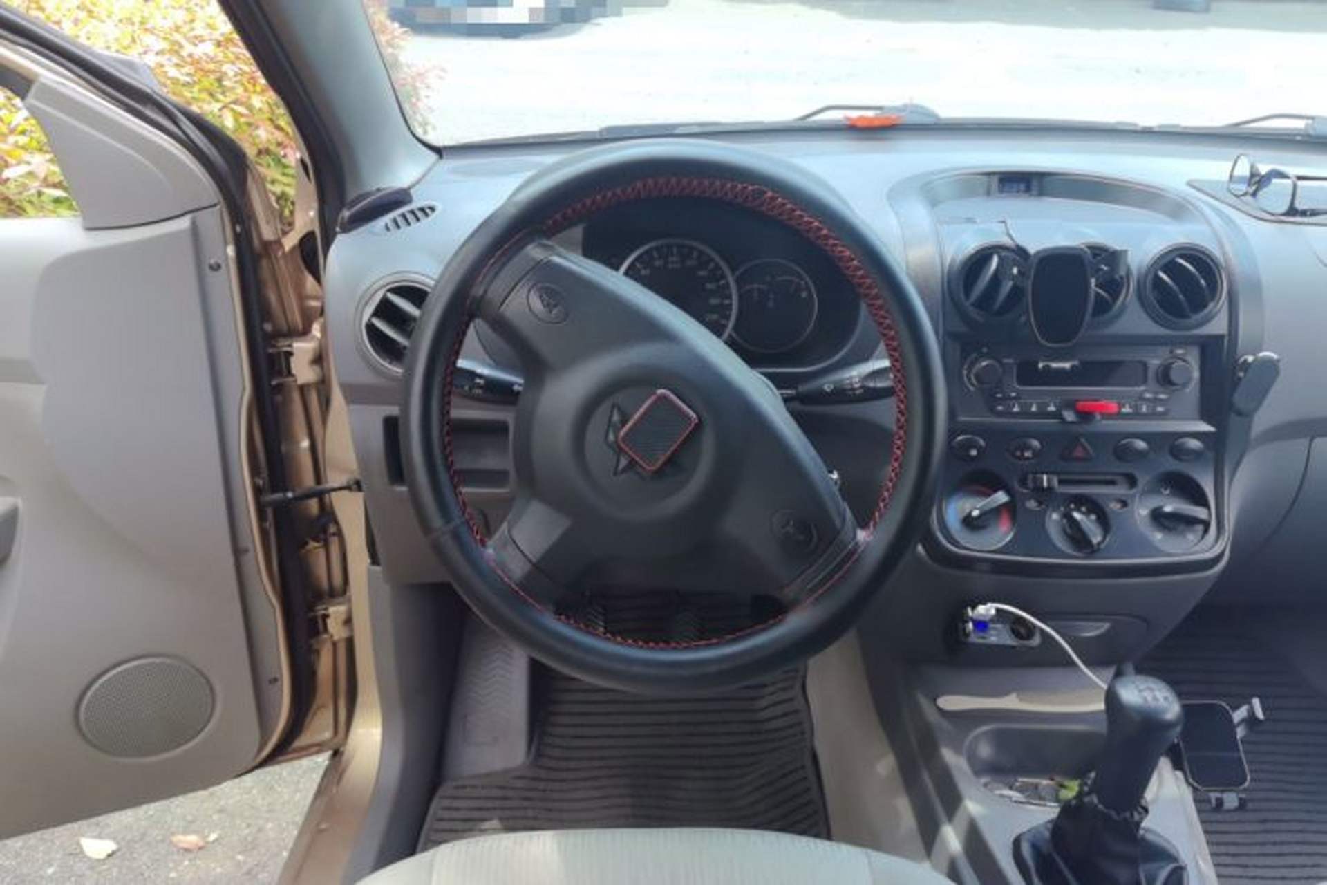 Used Wuling Hongguang 2014 1.2L Base Model China IV Steering Wheel