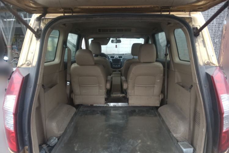 Used Wuling Hongguang 2014 1.5L S Comfort Model Trunk