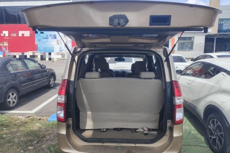 Used Wuling Hongguang 2014 1.5L Standard Version Trunk