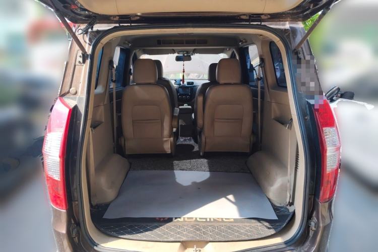 Used Wuling Hongguang 2014 1.5L S Luxury Model Trunk