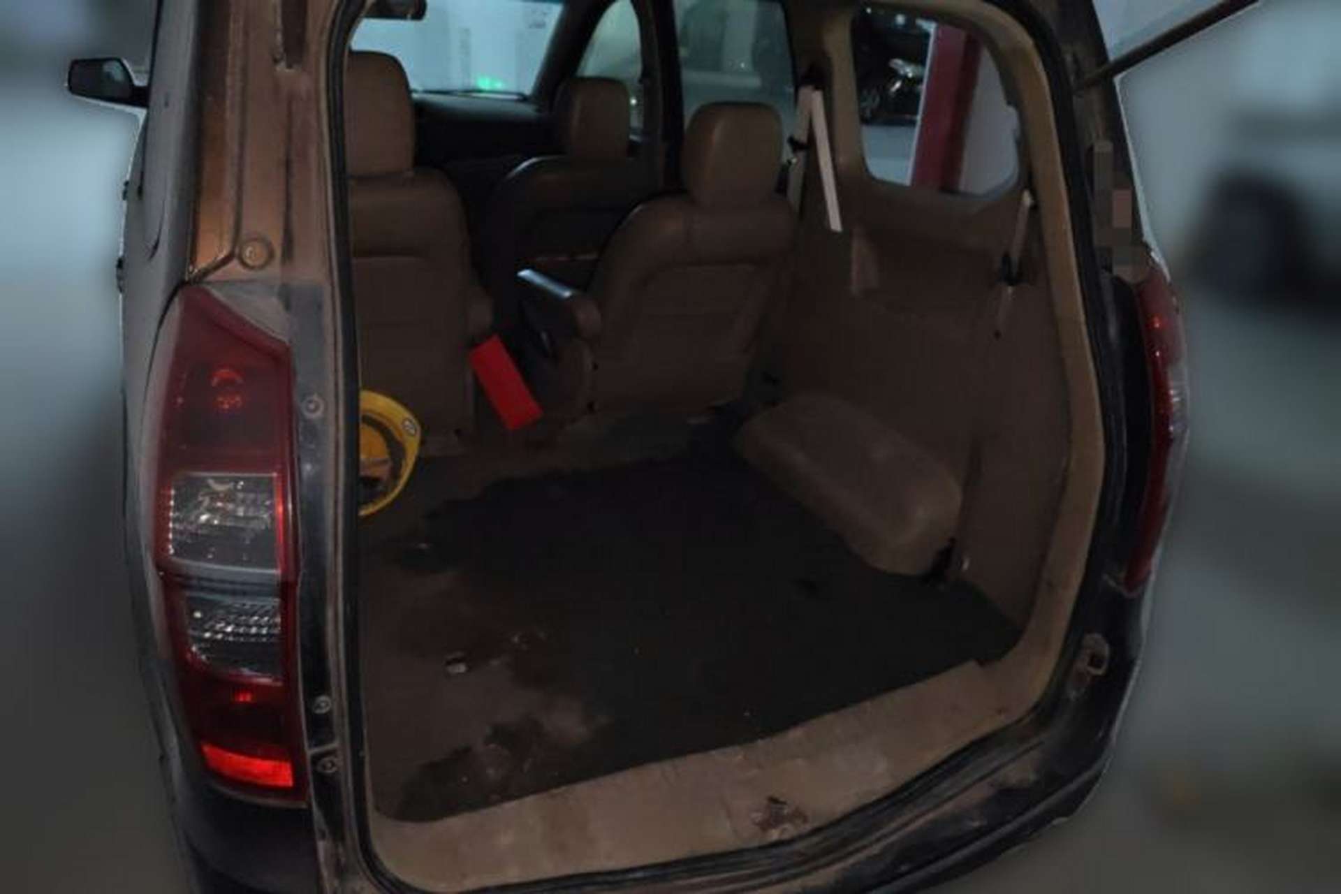 Used Wuling Hongguang 2014 1.5L S Comfort Model Trunk