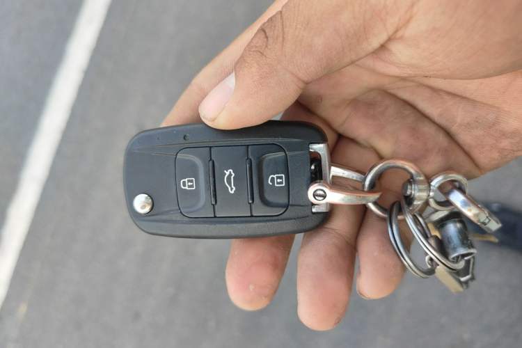 Used Wuling Hongguang 2014 1.5L S Comfort Model Vehicle Key