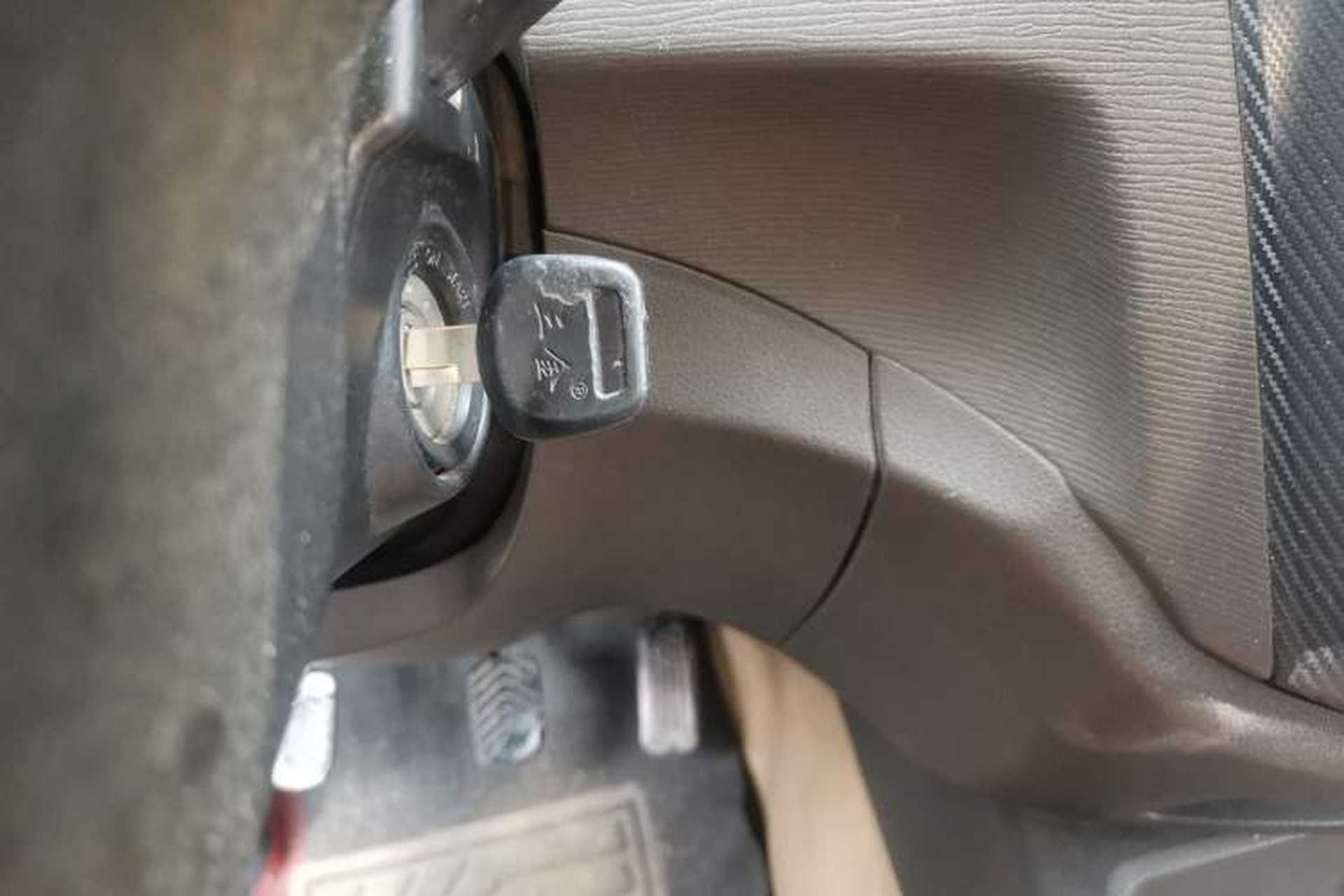 Used Wuling Hongguang 2014 1.2L Standard Model China IV Vehicle Key
