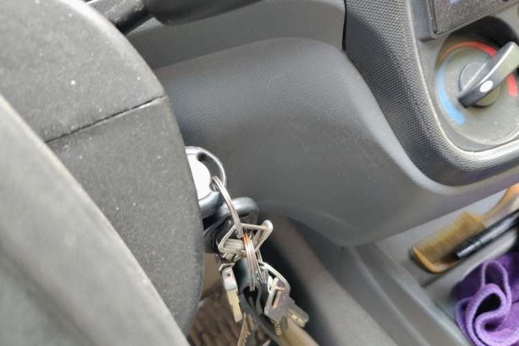 Used Wuling Hongguang 2014 1.2L Base Model China IV Vehicle Key
