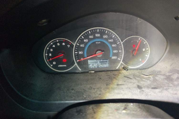 Used Wuling Hongguang 2015 1.5L S1 Standard China V-Emission Standards Odometer Close Up