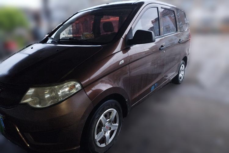 Ojetý Wuling Hongguang 2015 1.2L S Base Model China V Standard Guazi used car, China used car export, Used car for sale, Used cars, Cheapest cars for sale