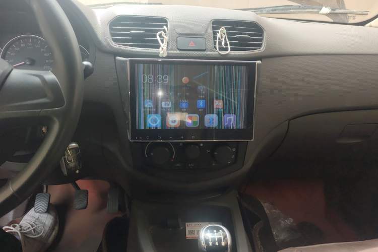 Used Wuling Hongguang 2015 1.5L S Basic Version China V Standard Audio And AC Panel